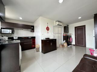 ขาย คอนโด 1 ห้องนอน 44 ตร.ม. ใน  Life Vela Casa, Pattaya