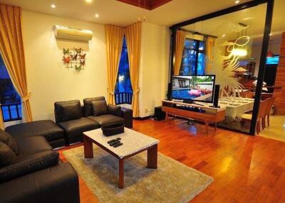 Pool Villa in Jomtien - 4 Bed 4 Bath