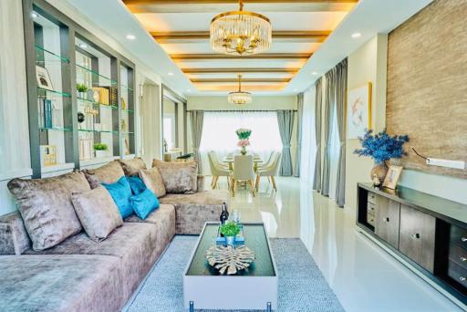 Baan Dusit Garden 6 - 4 Bed 4 Bath with Private Pool