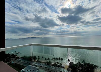 Cetus Beachfront - 3 Bed 2 Bath Sea View (18th floor)