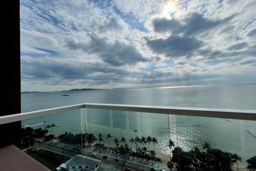 Cetus Beachfront - 3 Bed 2 Bath Sea View (18th floor)