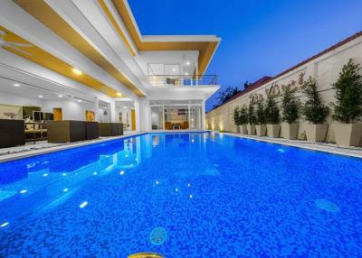 Pool Villa for Sale in South Pattaya - 6 Bed 7 Bath with Private Pool