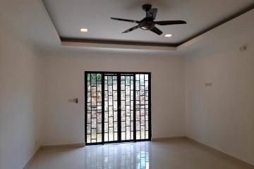 House for Sale in Mabprachan - 4 Bed 4 Bath with Private Pool