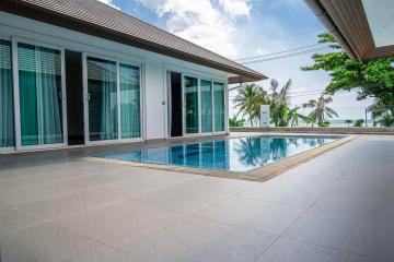 Villa for Sale in Naklua - 4 Bed 4 Bath Sea View with Private Pool
