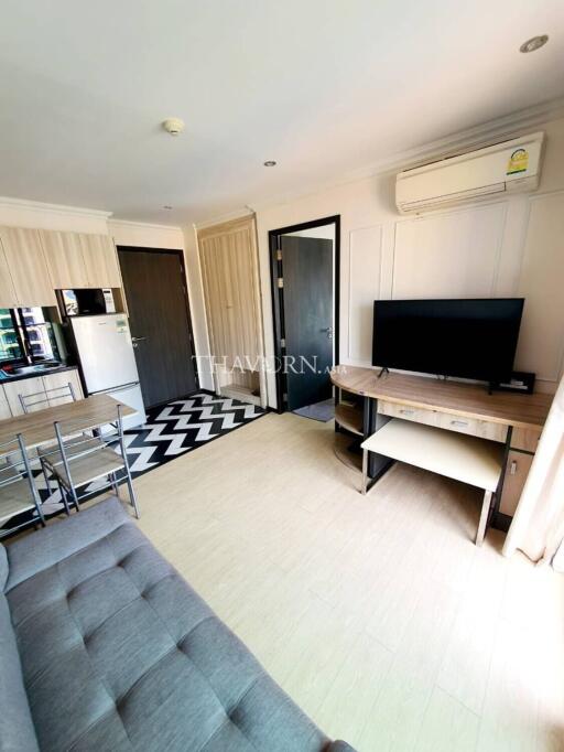 ขาย คอนโด 1 ห้องนอน 35 ตร.ม. ใน  Venetian Condo Resort, Pattaya