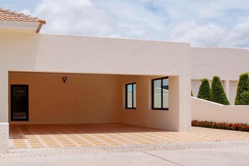 Pool Villa in Mabprachan - 4 Bed 4 Bath