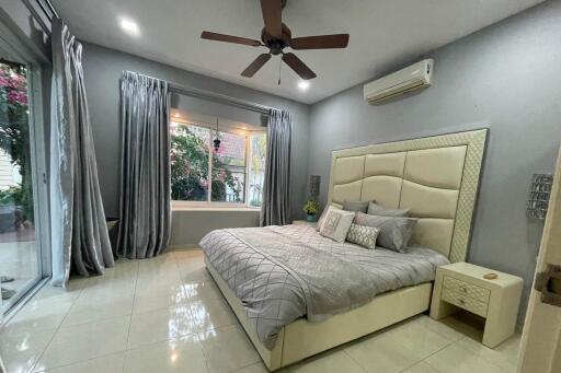 House for Sale in Huay Yai - 6 Bed 4 Bath with Private Pool