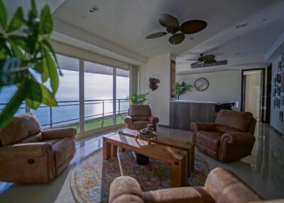 Reflection - 3 Bed 5 Bath Sea View with Private Jacuzzi (53th floor)