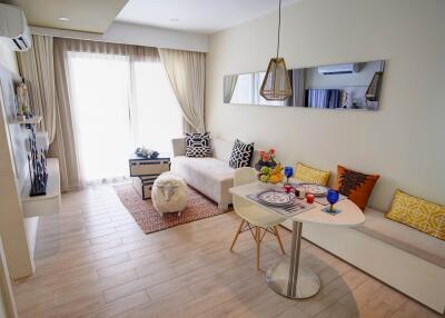 Seven Seas - 2 Bed 2 Bath Garden View (Studio Combine 1 Bed)