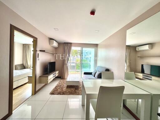 ขาย คอนโด 1 ห้องนอน 44 ตร.ม. ใน  Whale Marina Condo, Pattaya