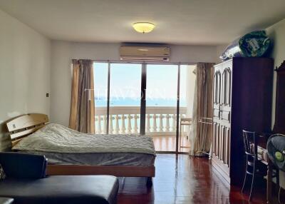 Condo for sale studio 54 m² in Park Beach Condominium, Pattaya