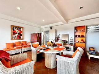 Condo for sale 2 bedroom 86 m² in Somphong Condotel, Pattaya