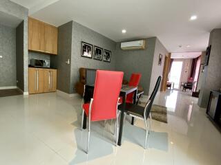 ขาย คอนโด 1 ห้องนอน 76 ตร.ม. ใน  Beachfront  Jomtien Residence, Pattaya