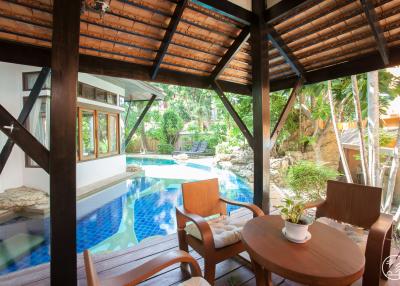 4-Bedroom, 4-Bathroom Villa with Private Pool in Dharawadi