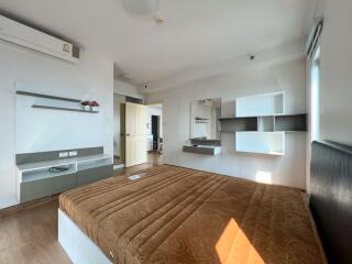 Supalai Mare - 2 bed 2 bed Sea View (34th Floor)