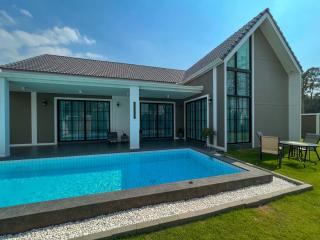 Nordic Style House for Sale in East Pattaya - 3bed 4 bath