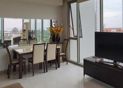 Riviera Wongamat -1 Bed 1 Bath City View (6th Floor)