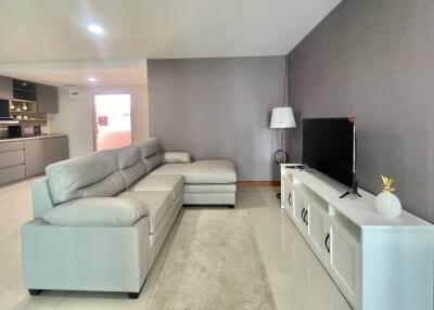 Grand View Condo - 2 bed 2 bath