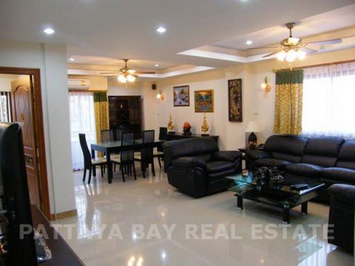 Chaiyapruek Residence Apartment For Rent