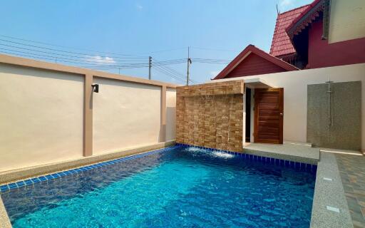 House For Sale - 3 Bed 3 Bath With Private Pool