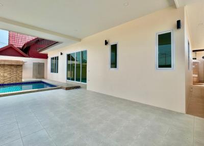 House For Sale - 3 Bed 3 Bath With Private Pool