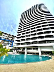 ขาย คอนโด 2 ห้องนอน 114 ตร.ม. ใน  PKCP Tower, Pattaya