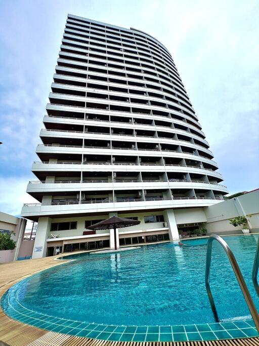 ขาย คอนโด 2 ห้องนอน 114 ตร.ม. ใน  PKCP Tower, Pattaya