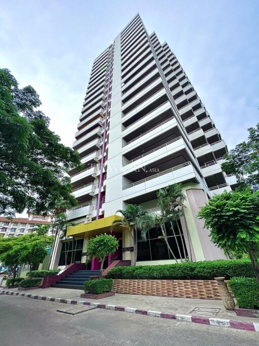 ขาย คอนโด 2 ห้องนอน 114 ตร.ม. ใน  PKCP Tower, Pattaya