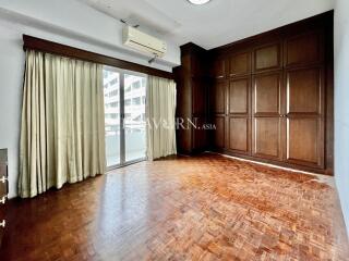 Condo for sale 2 bedroom 179 m² in Somphong Condotel, Pattaya