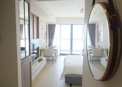 Condo for sale studio 38 m² in Zire Wongamat, Pattaya