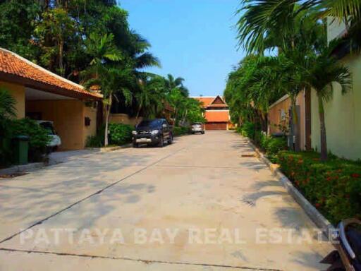 Thai Bali House For Rent in Jomtien