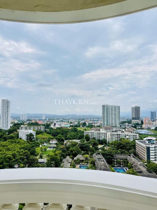 ขาย คอนโด 1 ห้องนอน 93 ตร.ม. ใน  Sky Beach, Pattaya