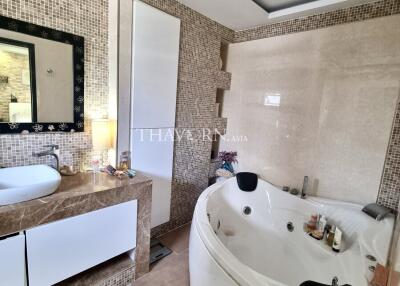 Condo for sale 3 bedroom 150 m² in Executive Residence 1, Pattaya