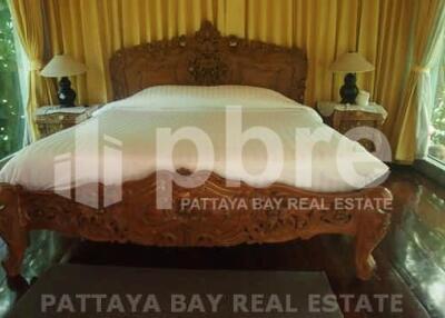 Jomtien Palace Pool Villa For Rent