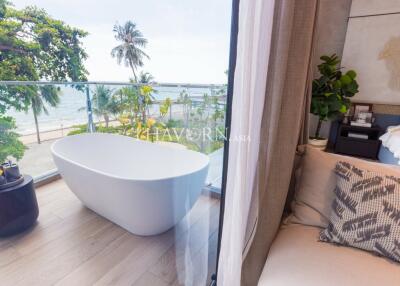 Condo for sale 1 bedroom 52 m² in Arom Wongamat, Pattaya