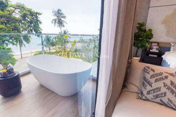 Condo for sale 1 bedroom 52 m² in Arom Wongamat, Pattaya