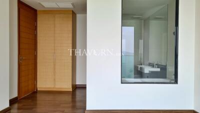 Condo for sale 3 bedroom 174 m² in Movenpick Resident Pattaya, Pattaya