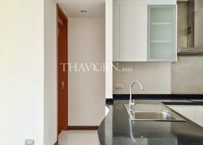 Condo for sale 3 bedroom 174 m² in Movenpick Resident Pattaya, Pattaya