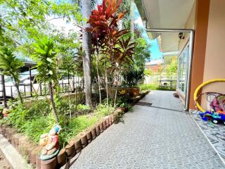 บ้าน ขาย 3 ห้องนอน 200 ตร.ม. ที่ดิน 364 m² ใน  SP4 Village, Pattaya