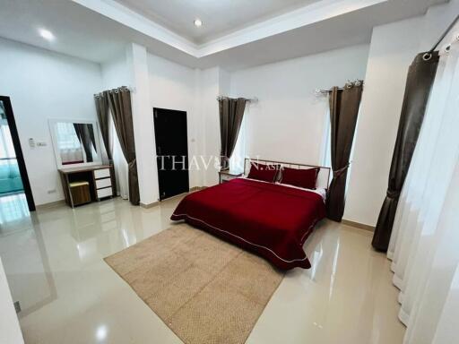 House For sale 4 bedroom 480 m² with land 260 m² in Baan Dusit, Pattaya