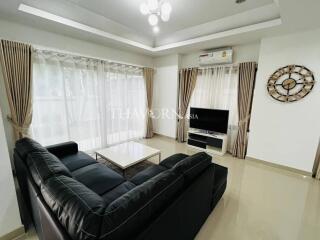 บ้าน ขาย 4 ห้องนอน 480 ตร.ม. ที่ดิน 260 m² ใน  Baan Dusit, Pattaya