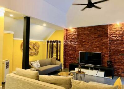 บ้าน ขาย 3 ห้องนอน 396 ตร.ม. ที่ดิน 240 m² ใน  Pool villa, Pattaya