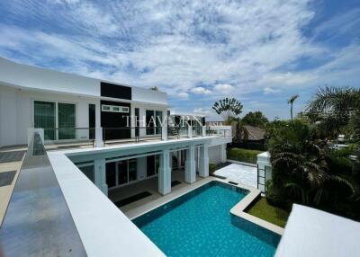 House For sale 5 bedroom 650 m² with land 1000 m² , Pattaya