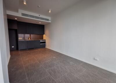 For RENT : The Lofts Silom / 1 Bedroom / 1 Bathrooms / 49 sqm / 35000 THB [R11651]