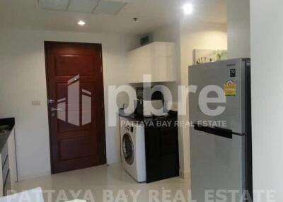 Axis Condominium For Rent