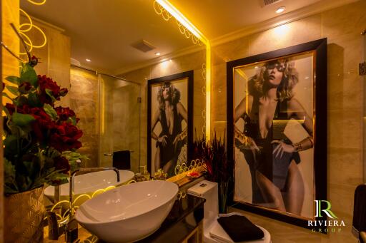 Riviera Monaco – Studio 1 Bathroom With City View (29th Floor)