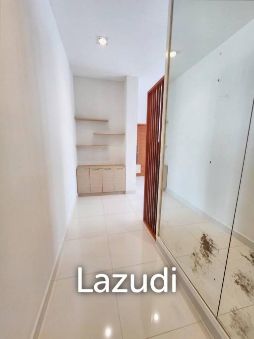 2 Bed 2 Bath 58 SQ.M  UR Thonglor Soi 13