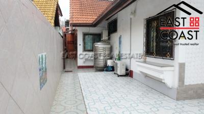 Suksabai Villa House for sale and for rent in Pattaya City, Pattaya. SRH11807