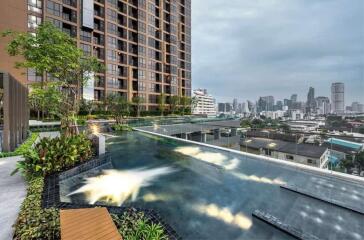 Oka Haus Sukhumvit 36