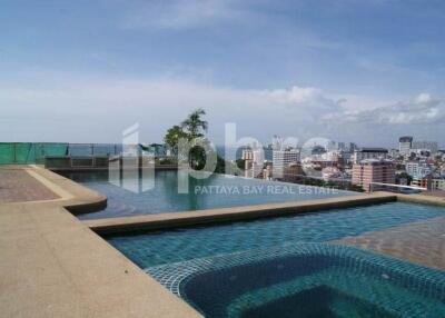 Pattaya Heights Condo for Rent in Phratamnak